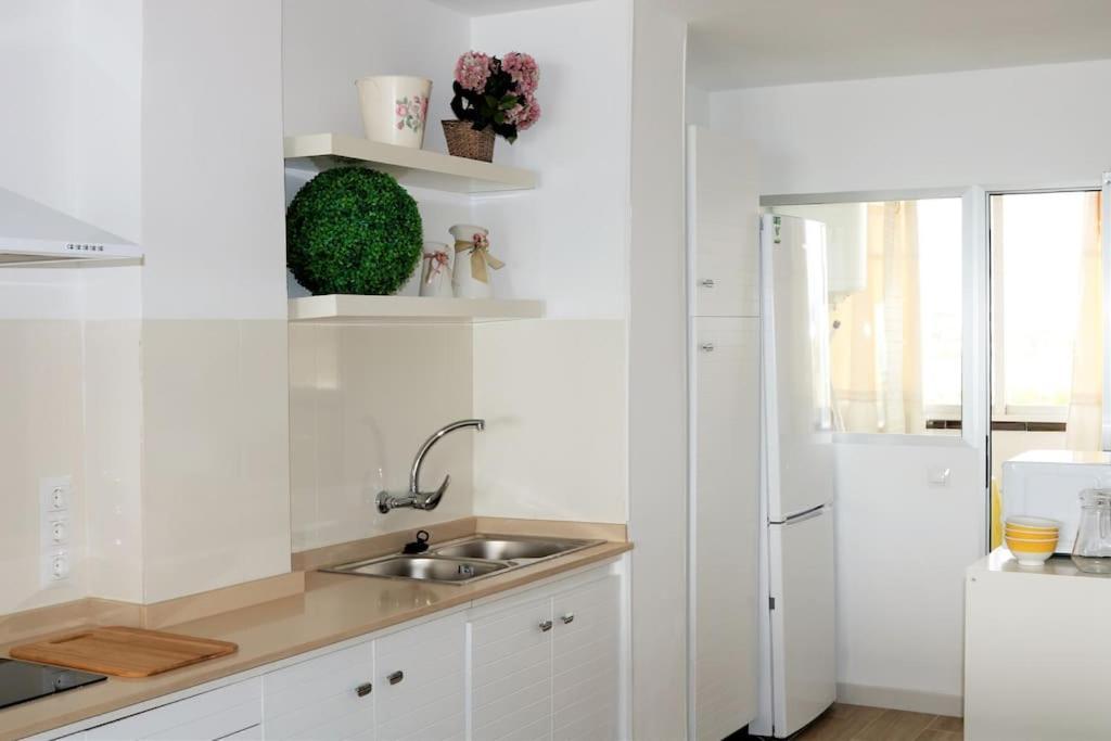 Apto Berta En 1ª Linia De Playa, Piscina Y Parking Privado * Peñíscola