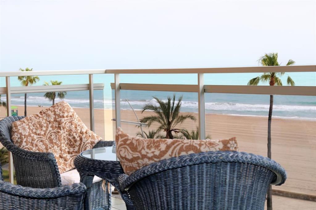 Appartement Apto Berta En 1ª Linia De Playa, Piscina Y Parking Privado